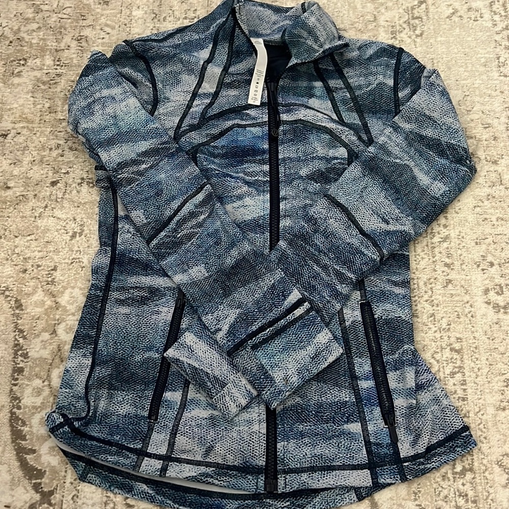 Women’s lululemon jacket sz 8